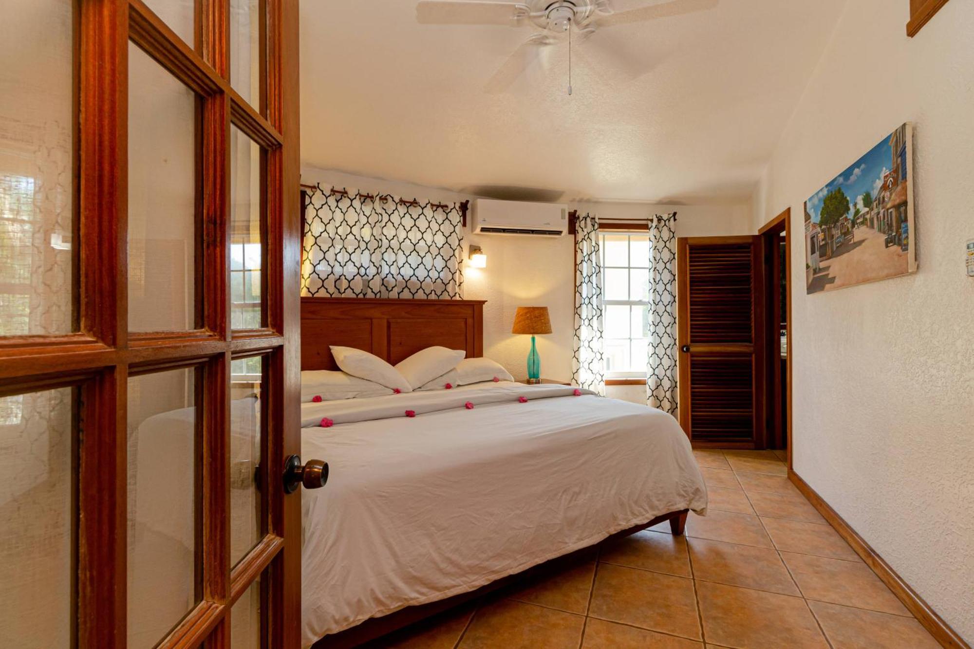 White Sands Cove San Pedro  Exterior photo
