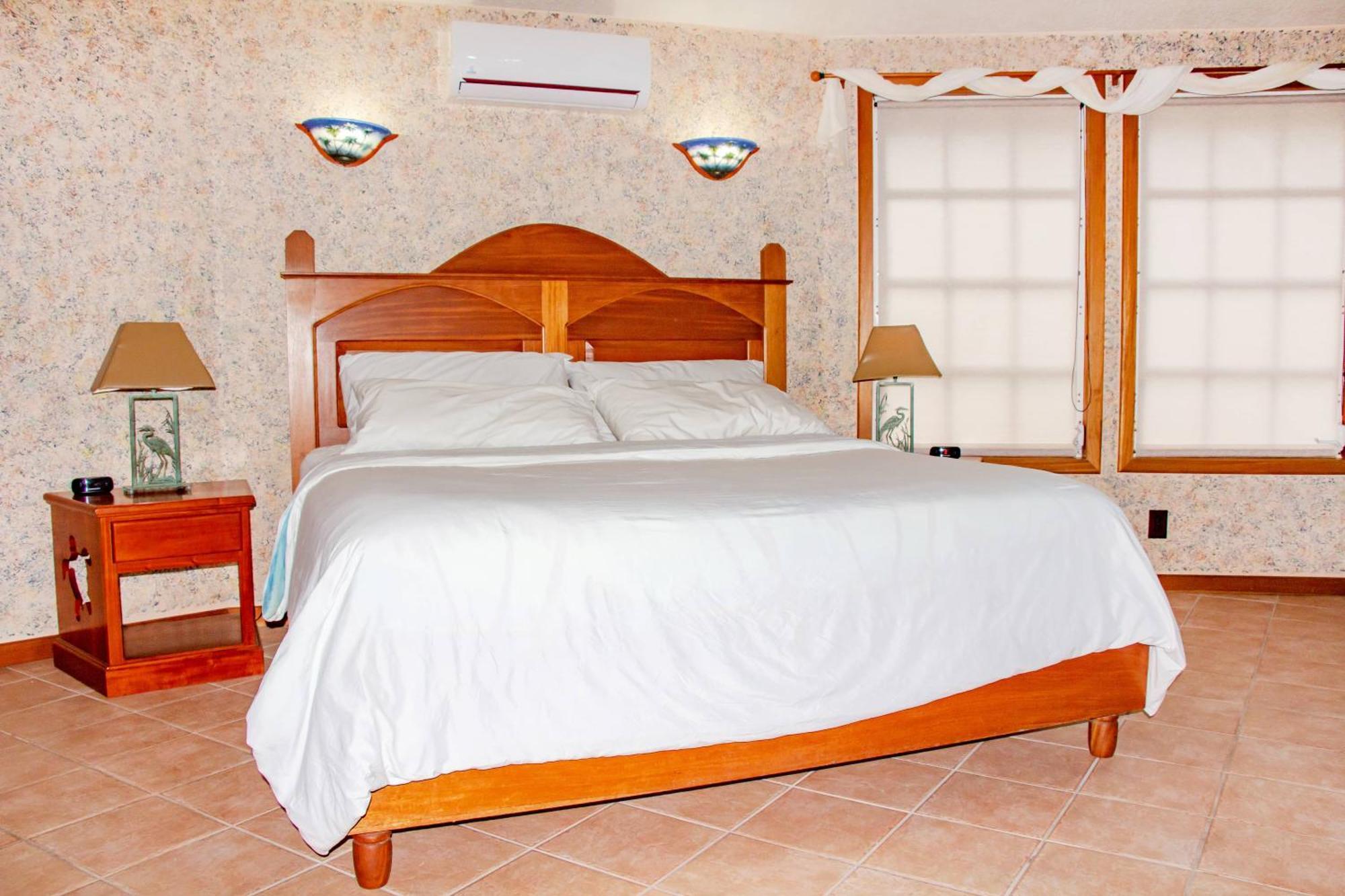 White Sands Cove San Pedro  Room photo