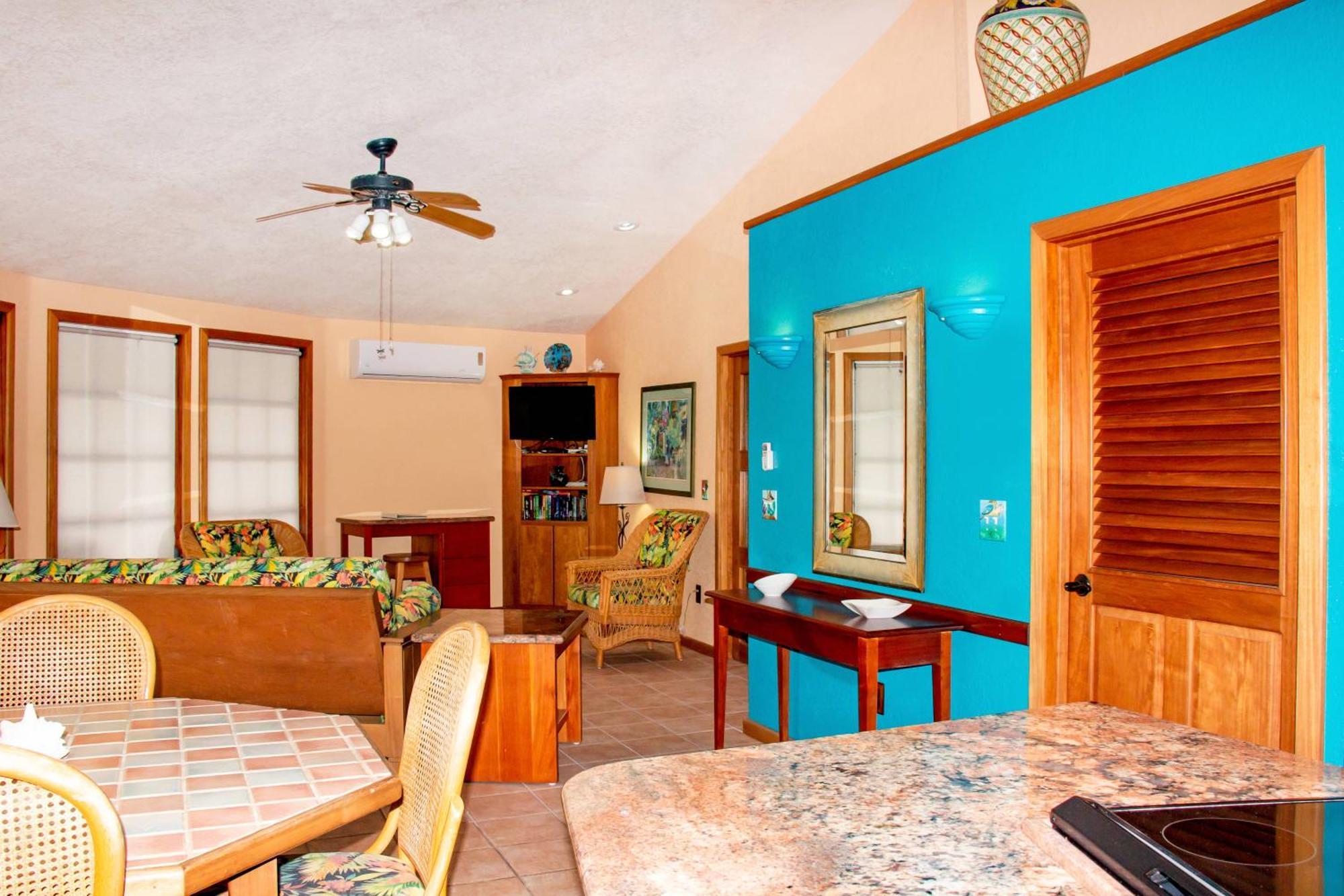 White Sands Cove San Pedro  Room photo